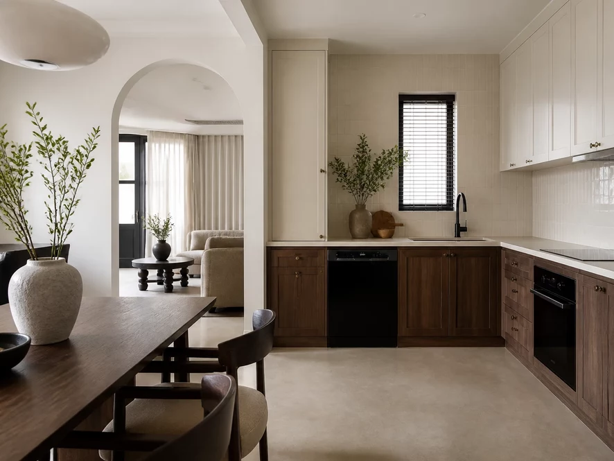 Giải pháp tiết kiệm chi phí cho mẫu nội thất phòng bếp 12m2 đẹp